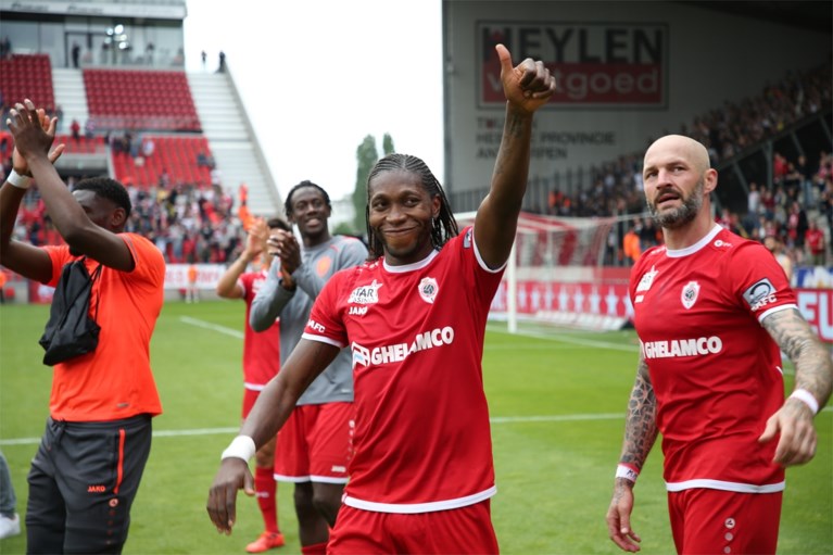 Dieumerci Mbokani zorgt voor Europees ticket… en neemt afscheid: “Dit is mijn laatste match voor Antwerp”
