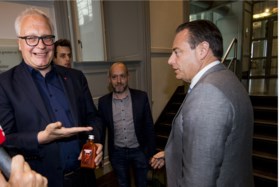 Peter Mertens: “Ik heb De Wever duidelijk gezegd dat we ons niet laten gijzelen”