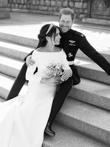 Privéfoto’s gelekt van huwelijk Prins Harry en Meghan Markle