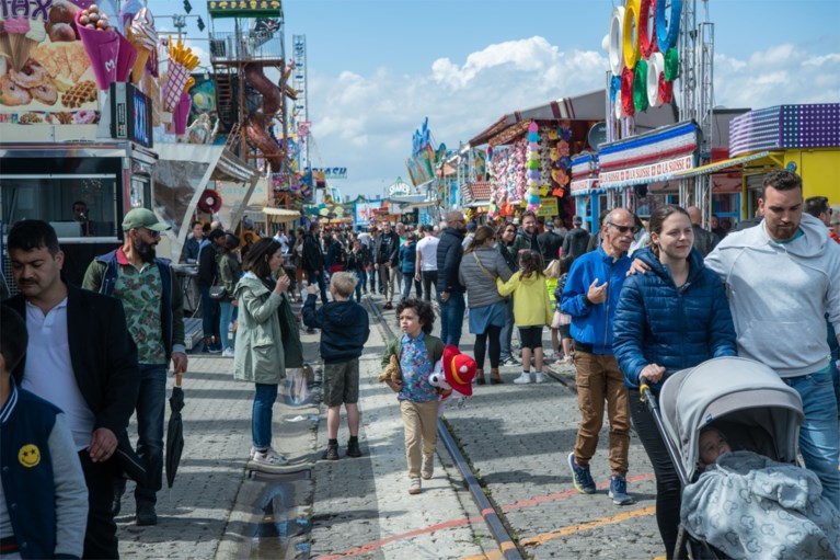 Sinksenfoor van start, maar nieuwe topattractie blijft nog even gesloten door felle wind