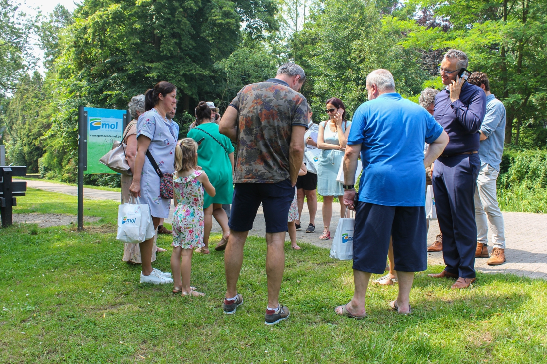 Acteur en Mollenaar Peter Van de Velde leent stem aan vernieuwde audiotour  door centrum: “Het is hier echt mooi” (Mol) | Gazet van Antwerpen Mobile