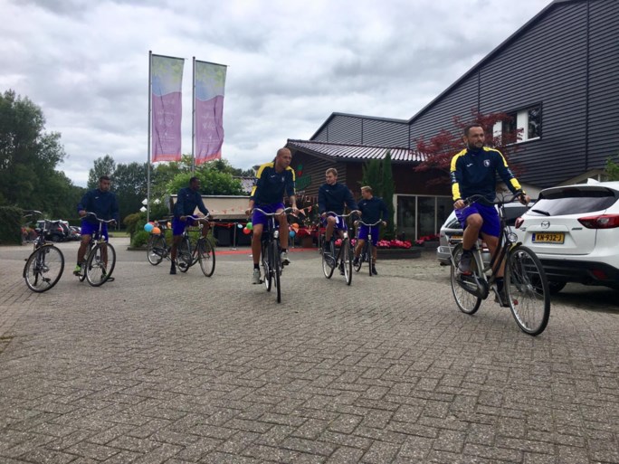 Stage van Beerschot begonnen: Noubissi volgt individueel programma, Dom trekt wheelies