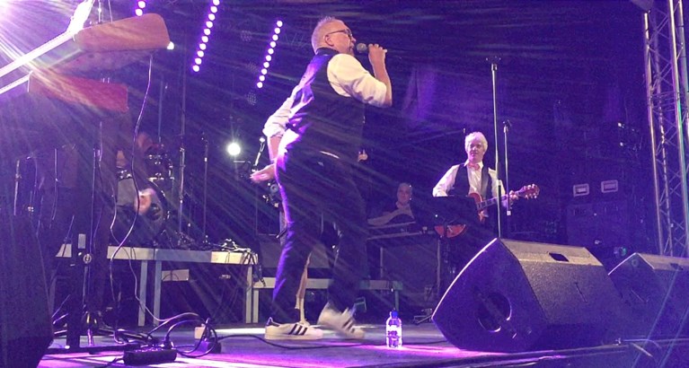 Vader Cleymans jodelt op MarktKafee: “Mein Vater ist ein Appenzeller”