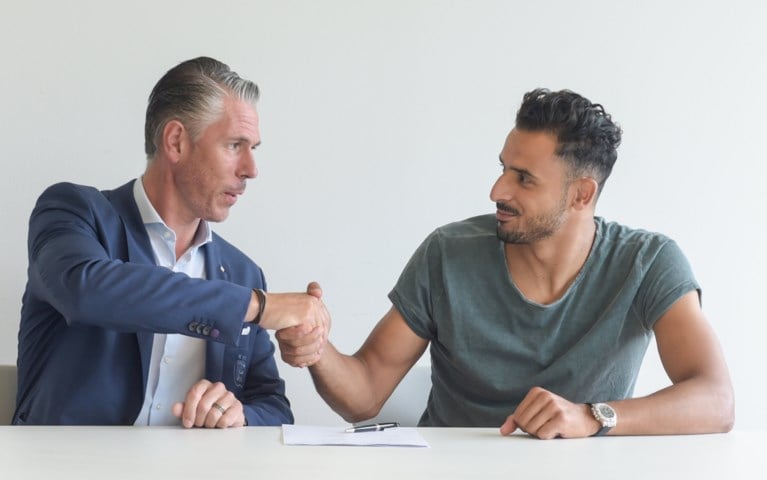 Nu ook officieel: Nacer Chadli trekt voor één jaar naar Anderlecht zonder aankoopoptie
