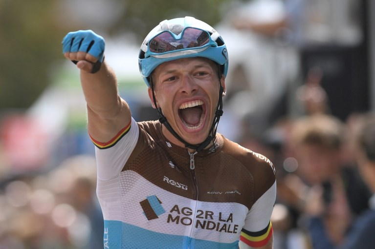 Oliver Naesen wint spectaculaire slotrit met aankomst op Muur, Laurens De Plus is eindwinnaar in BinckBank Tour