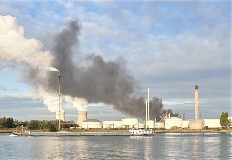 Brand bij raffinaderij Antwerpse haven is onder controle