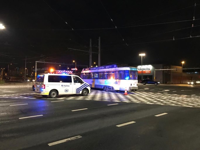 Tram ontspoord aan Noorderlaan: tramverkeer hersteld