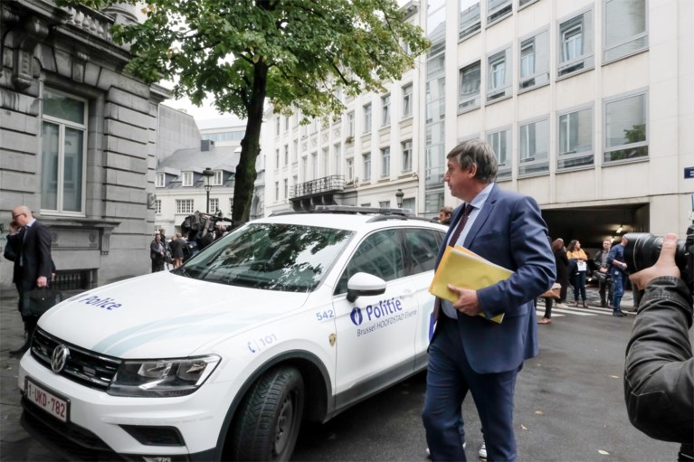 Vlaams Parlement ontruimd na bommelding