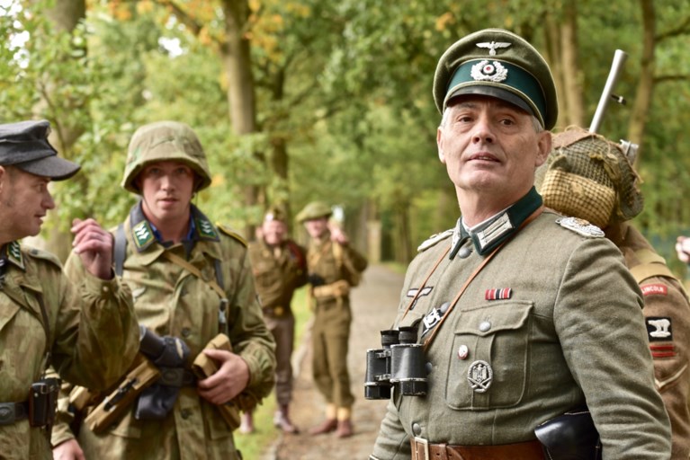 IN BEELD. Re-enactors brengen bevrijding WOII weer tot leven