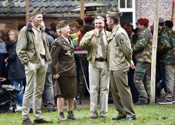 IN BEELD. Re-enactors brengen bevrijding WOII weer tot leven