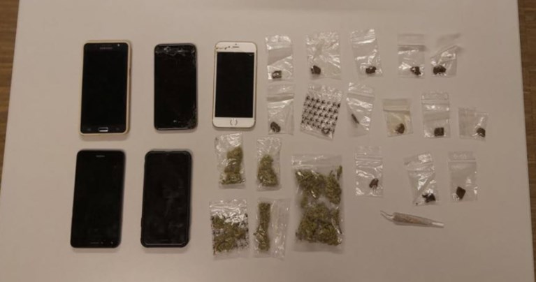 Drugsdealers rijden rond op gestolen bromfiets in Wilrijk