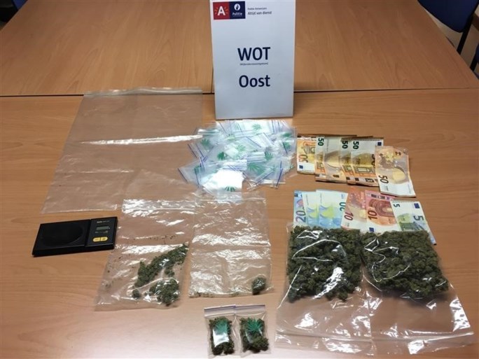 Drugsdealers rijden rond op gestolen bromfiets in Wilrijk