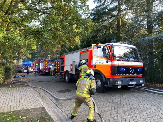 Woning onbewoonbaar verklaard na hevige brand