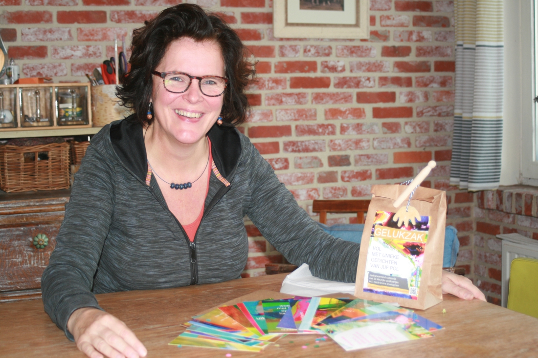 Diane Peeters stelt Gelukzak voor op poëziewandeling - Gazet van Antwerpen