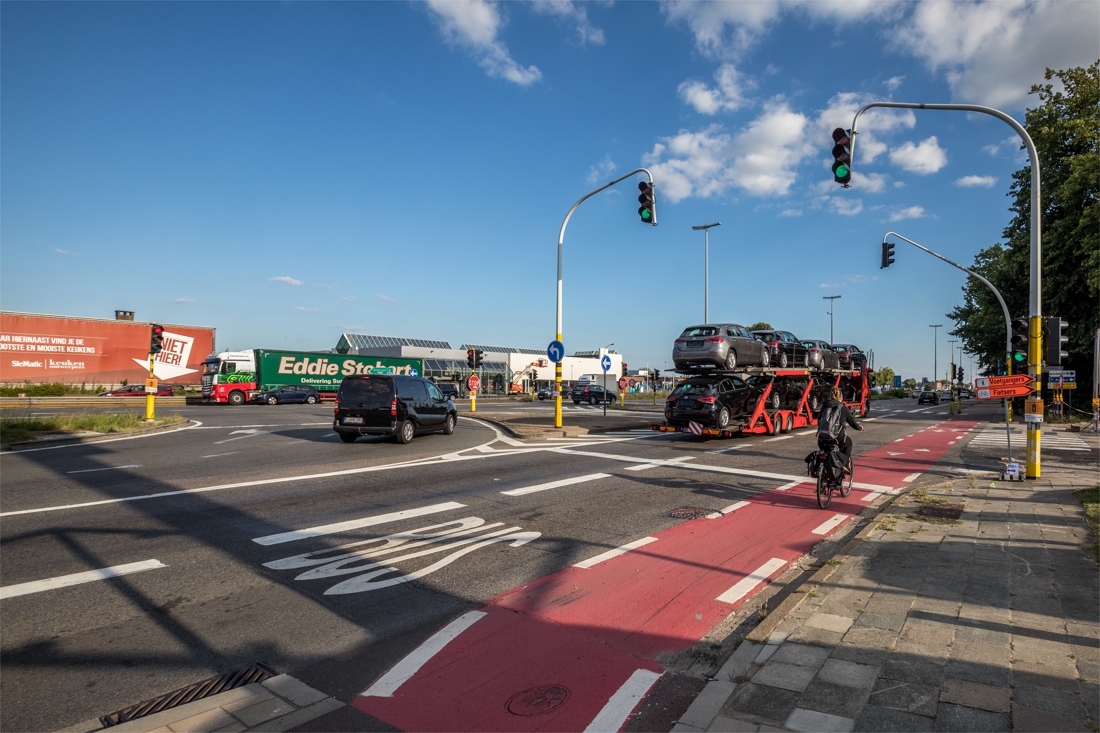 Extra opstelstroken op A12 moeten verkeersdruk verlichten, s... (Aartselaar) - Gazet van Antwerpen