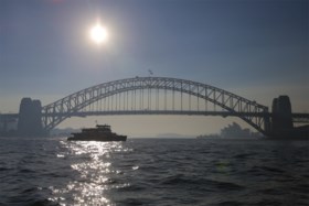 OPROEP. Australië in hoogste staat van paraatheid: zelfs binnenstad van Sydney bedreigd door bosbranden