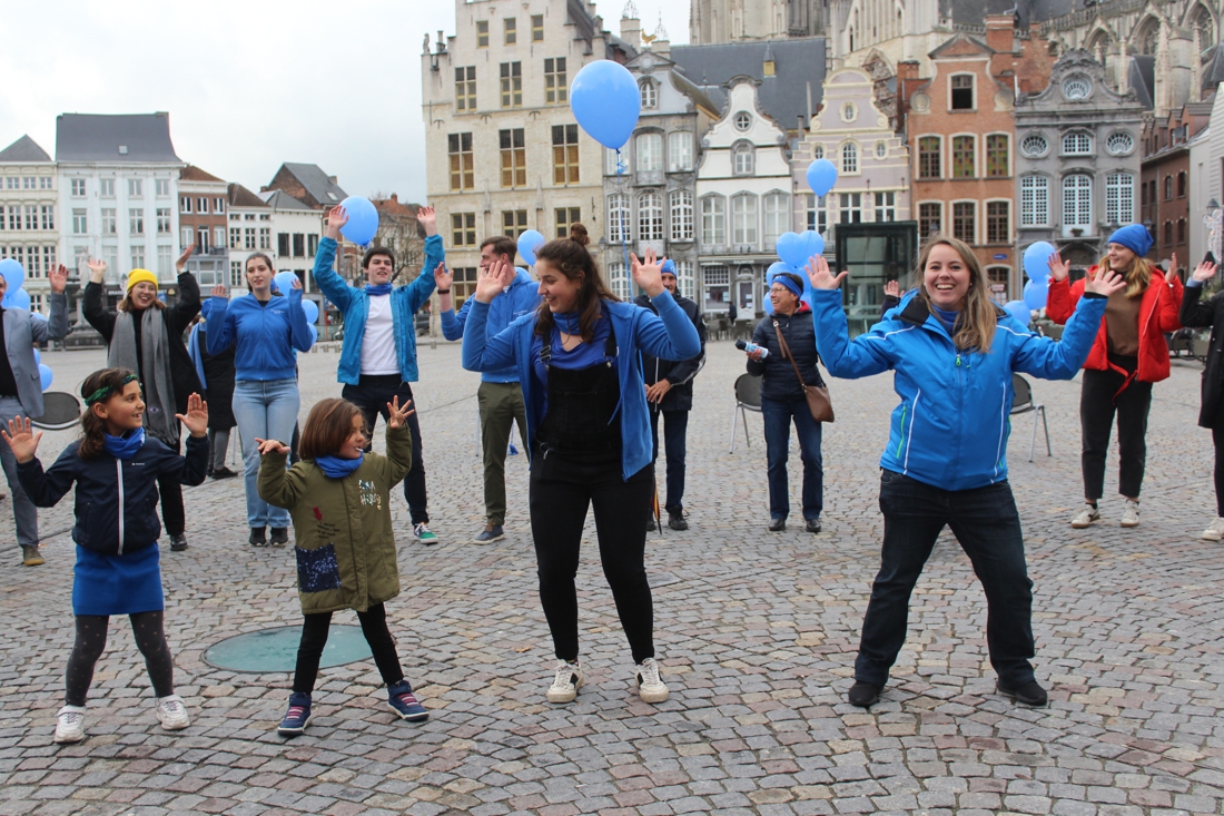 Iedereen in het blauw op Wereld Diabetes Dag - Gazet van Antwerpen