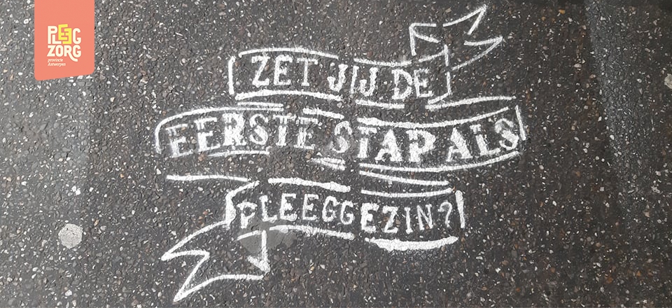 Mechelen 'tatoeëert' voetpaden om pleegzorg te promoten (Mechelen) - Gazet van Antwerpen