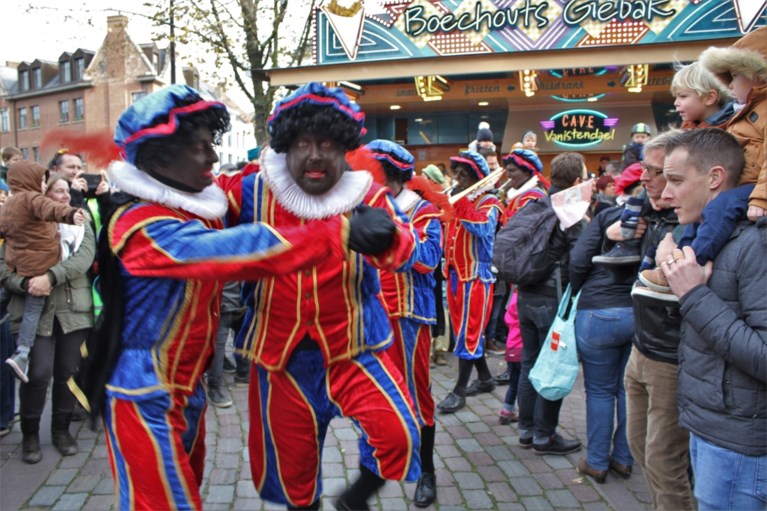 Honderden kinderen willen de Sint zien in Lier