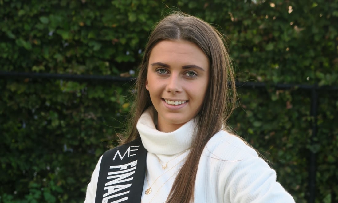 Tatjana (18) doet gooi naar kroontje Miss Exclusive: “Dolgelukkig dat ook ik met mijn 1,5 meter een kans krijg - Gazet van Antwerpen