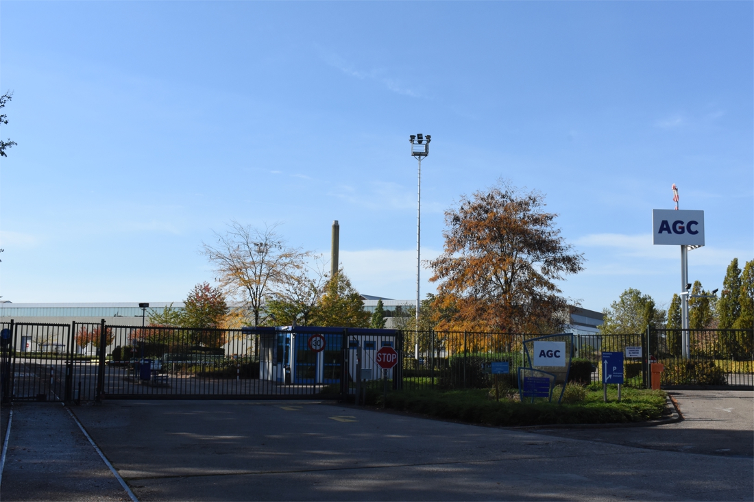Werknemer AGC Kempenglas riskeert acht maanden cel voor sturen van dreigbrieven - Gazet van Antwerpen