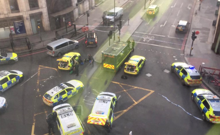 Extremistische dader steekpartij London Bridge kwam vrij onder elektronisch toezicht in december 2018