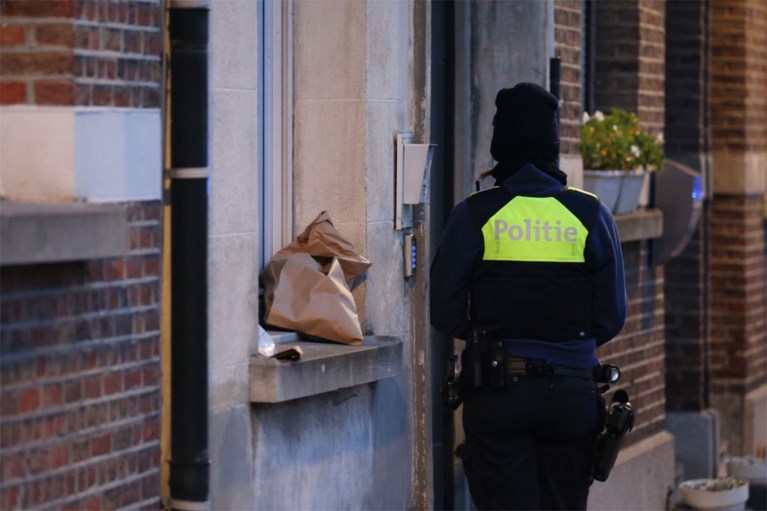 Vechtpartij aan Hobokens café: twee zwaargewonden, tien arrestaties