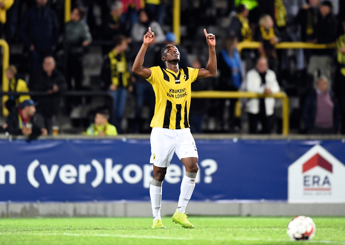 Tutor cijfer stortbui Opvallende transfer: Kargbo Junior van het Lisp naar Dynamo Kiev | Gazet  van Antwerpen Mobile