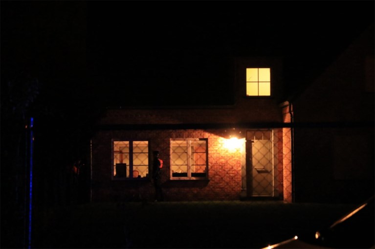 Homejacking in Sinaai: gewapende gangsters sluiten gezin op in wc