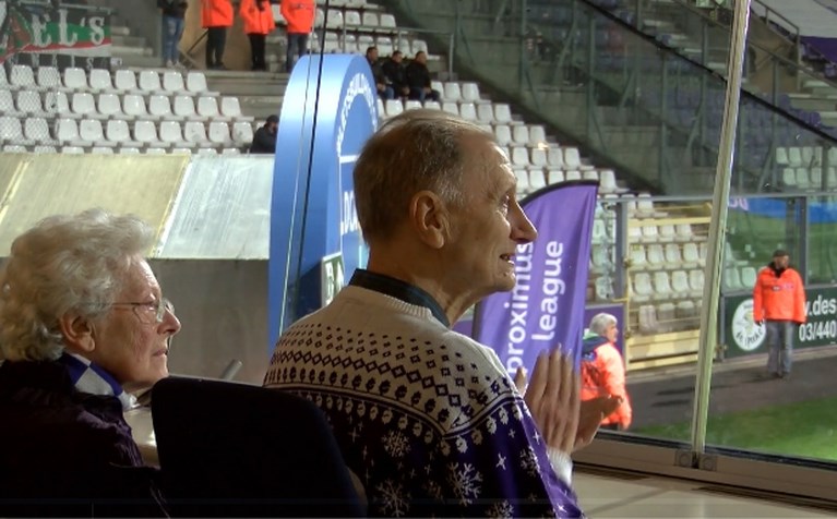 Laatste wens van zieke Beerschot-fan gaat in vervulling