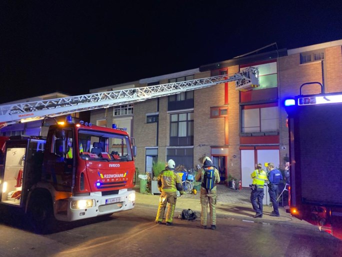 Bewoners naar ziekenhuis na brand in appartementsgebouw
