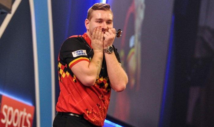 Dimitri Van den Bergh blikt terug op geslaagd WK darts ...