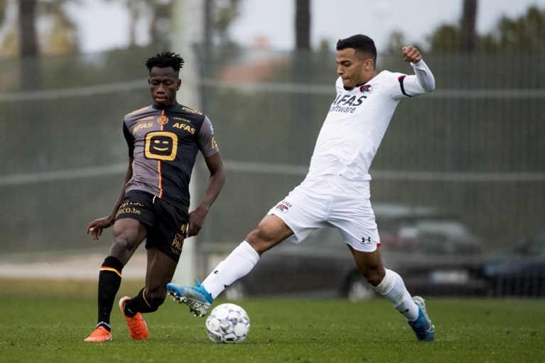 KV Mechelen verliest met zware 5-1 cijfers van AZ