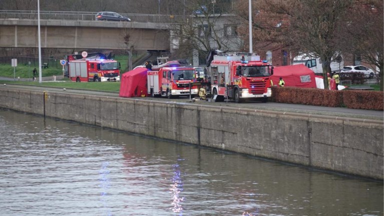 Auto belandt in Albertkanaal: 66-jarige vrouw uit Brasschaat overleden