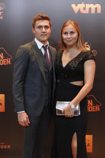 Voetballers, glitter én Miss België op de rode loper van de Gouden Schoen: bekijk hier de mooiste beelden
