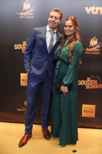 Voetballers, glitter én Miss België op de rode loper van de Gouden Schoen: bekijk hier de mooiste beelden