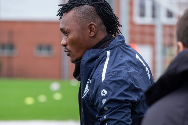 Avadongo tekent contract bij Antwerp: “Mbokani heeft me overtuigd”