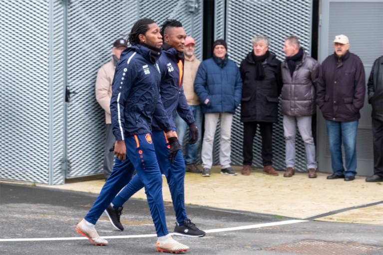Avadongo tekent contract bij Antwerp: “Mbokani heeft me overtuigd”