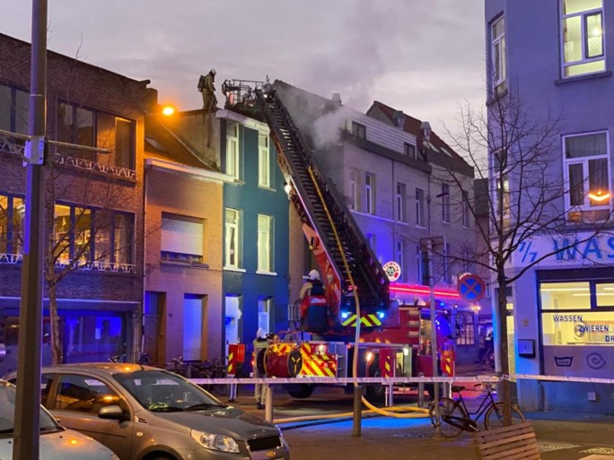 Zware woningbrand in Stuivenbergwijk, geen gewonden