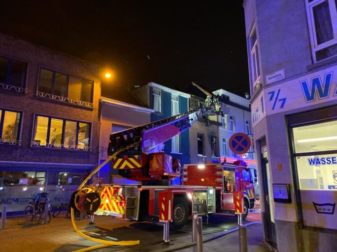 Zware woningbrand in Stuivenbergwijk, geen gewonden