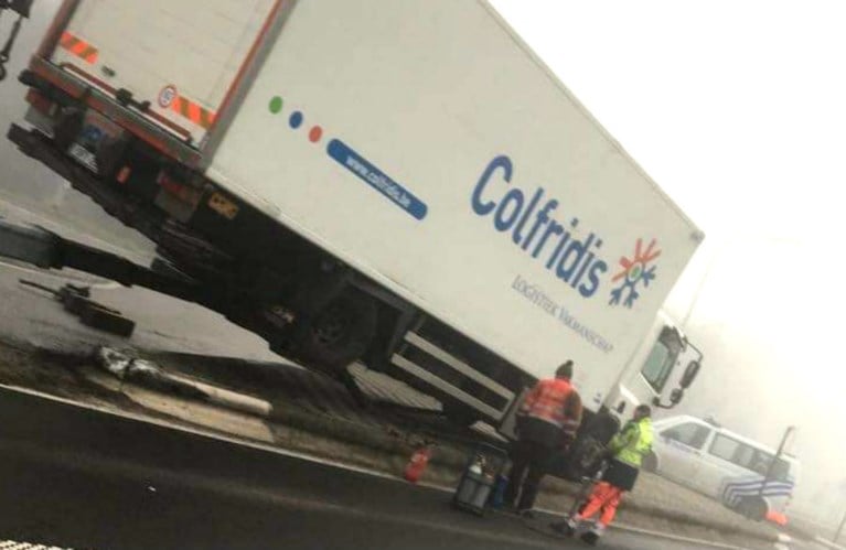Tijdlang grote verkeershinder op de A12, N16 en N17 na twee incidenten
