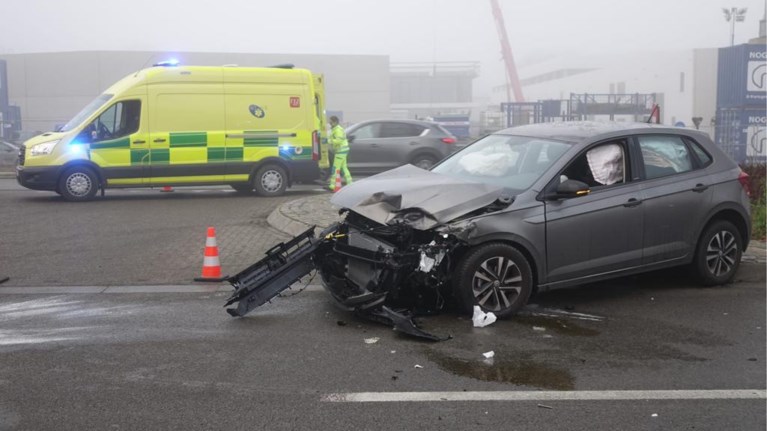 Drie lichtgewonden door botsing op Prins Boudewijnlaan