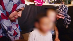 Vier kinderen van Antwerpse IS-weduwes aangekomen België