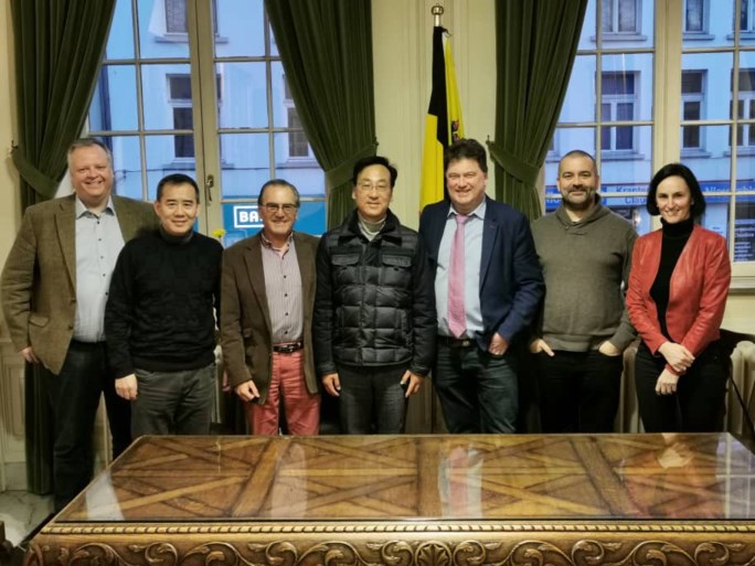 Sporting Lokeren blijft in Belgische handen, maar gaat samenwerken met Chinese groep: “Eigenheid van de club is waardevol aspect”