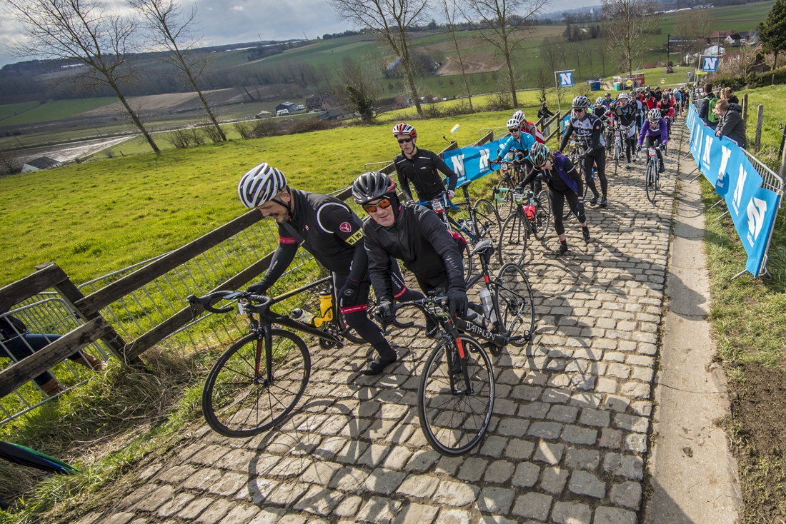 Parcours Ronde van Vlaanderen Cyclo is 235 km lang, 16.000 w... Gazet