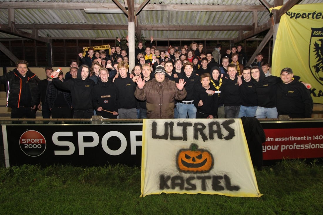 KSK Kasterlee breekt oude voetbaltribune af (Kasterlee ...