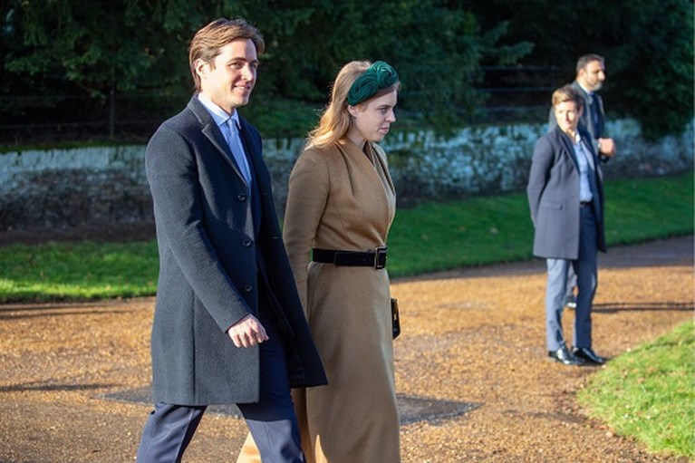 ROYALS. Kate lust wel een biertje, prins William breekt protocol en de bijzondere getuige