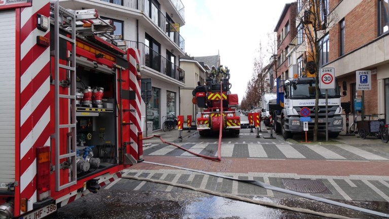 Dakwerker gewond nadat oplader is ontploft in Berchem