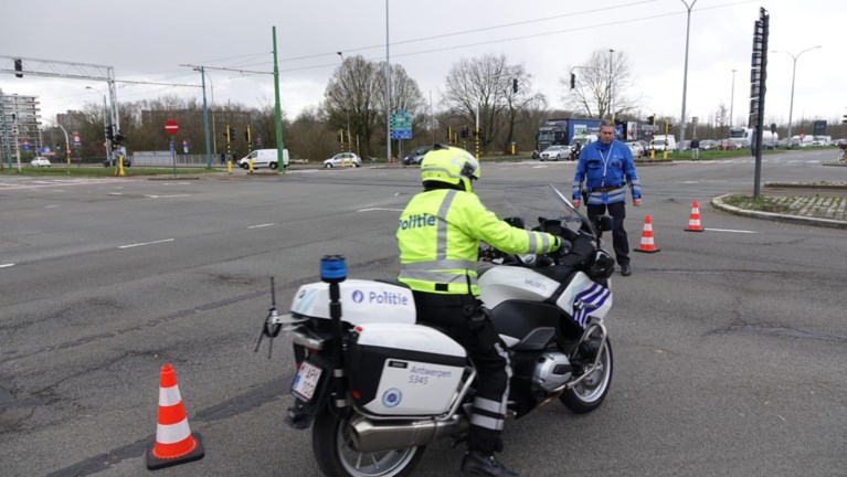 Dakwerker gewond nadat oplader is ontploft in Berchem