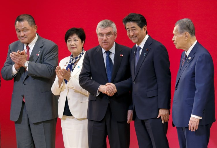 Japanse premier en IOC-voorzitter bereiken akkoord om Olympische Spelen met een jaar uit te stellen